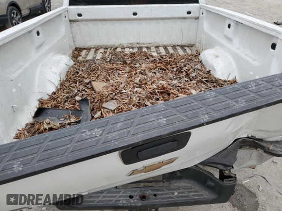 2010 Chevrolet Silverado 1500 Work Truck with VIN 1GCPCPEXXAZ171727, listed as a Copart auction lot 83030884 with 179,186 mi miles and Clean Title. Bid and sale history available at DreamBid. Image 10.
