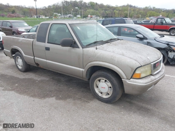 2003 GMC Sonoma SLS with VIN 1GTCS19X838182906, listed as a IAAI auction lot 41986178 with 0 mi miles. Bid and sale history available at carsss.com. Image 1.
