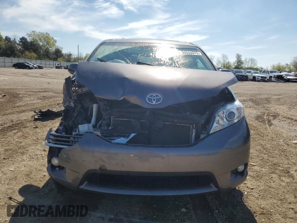 2015 Toyota Sienna Limited z VIN 5TDDK3DC4FS106412, wystawiony jako Copart lot #55531975 z przebiegiem 179 363 mil mil oraz Szkoda całkowita • Salvage title. Historia ofert i sprzedaży dostępna na DreamBid. Obrazek 5.
