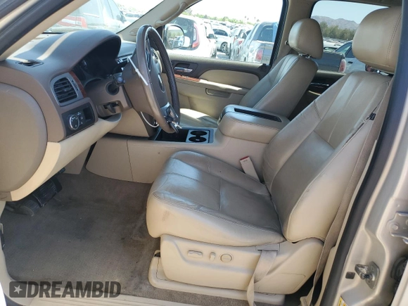 2010 Chevrolet Suburban LT with VIN 1GNUCJE09AR204548, listed as a Copart auction lot 52186805 with 168,015 mi miles and Salvage Title. Bid and sale history available at DreamBid. Image 7.