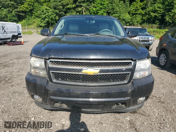 2011 Chevrolet Suburban LT with VIN 1GNSKJE30BR370334, listed as a Copart auction lot 65003225 with 193,356 mi miles and Clean title. Bid and sale history available at DreamBid. Image 5.
