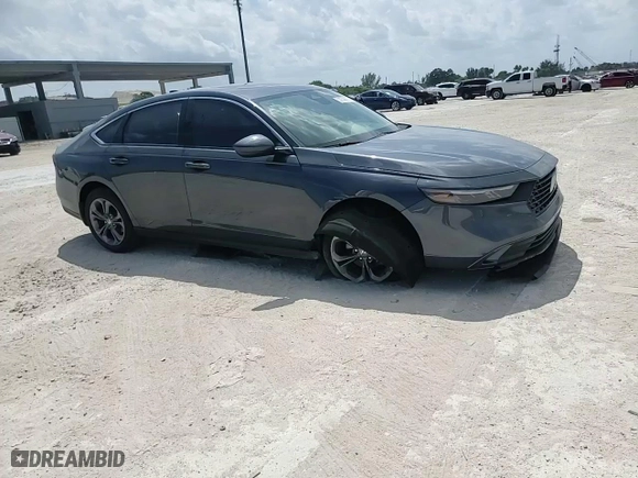 2024 Honda Accord Sedan EX with VIN 1HGCY1F38RA073512, listed as a Copart auction lot 52250675 with 32,784 mi miles and Salvage Title. Bid and sale history available at carsss.com. Image 10.