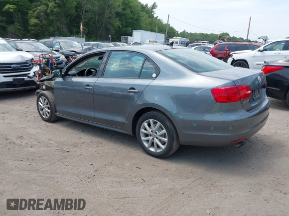 2012 Volkswagen Jetta SE с VIN 3VWDP7AJXCM074182, выставлен на аукционе IAAI как лот 42452135 с пробегом 168 974 миль миль и . История ставок и продаж доступна на DreamBid. Изображение 3.