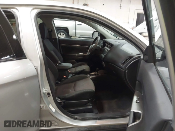 2018 Mitsubishi Outlander Sport ES 2.0 with VIN JA4AR3AU1JU020890, listed as a IAAI auction lot 41397609 with 90,962 mi miles. Bid and sale history available at carsss.com. Image 5.