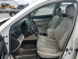2010 Subaru Legacy Premium All-Weather Anniversary z VIN 4S3BMCG68A3224318, wystawiony jako Copart lot #52967065 z przebiegiem 164 300 mil mil oraz Szkoda całkowita • Salvage title. Historia ofert i sprzedaży dostępna na DreamBid. Obrazek 7.