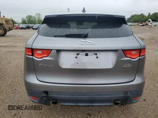 2020 Jaguar F-Pace 25t Prestige with VIN SADCK2FX5LA644555, listed as a Copart auction lot 56758625 with 117,726 mi miles and Clean title. Bid and sale history available at DreamBid. Image 6.