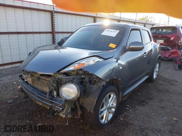 2014 Nissan Juke S with VIN JN8AF5MV1ET480257, listed as a IAAI auction lot 40858753 with 135,753 mi miles. Bid and sale history available at carsss.com. Image 2.