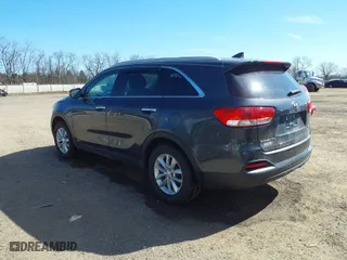 2017 Kia Sorento LX with VIN 5XYPGDA32HG258178, listed as a IAAI auction lot 41805367 with 103,895 mi miles. Bid and sale history available at carsss.com. Image 3.