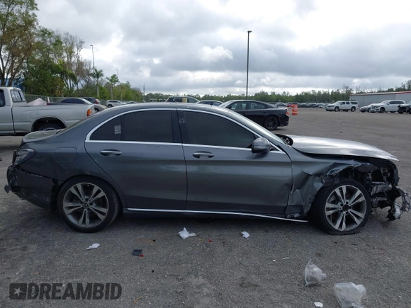 2018 Mercedes-Benz C 300 with VIN 55SWF4JBXJU265610, listed as a IAAI auction lot 41626070 with 46,071 mi miles and . Bid and sale history available at DreamBid. Image 14.