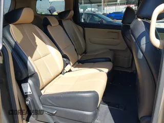 2017 Kia Sedona LX with VIN KNDMB5C16H6254544, listed as a IAAI auction lot 41961809 with 124,658 mi miles. Bid and sale history available at carsss.com. Image 8.