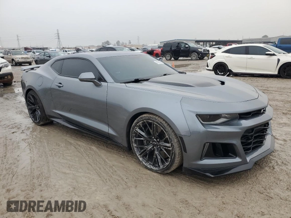 2021 Chevrolet Camaro ZL1 with VIN 1G1FJ1R61M0140058, listed as a Copart auction lot 43051595 with 29,896 mi miles and Clean Title. Bid and sale history available at carsss.com. Image 4.