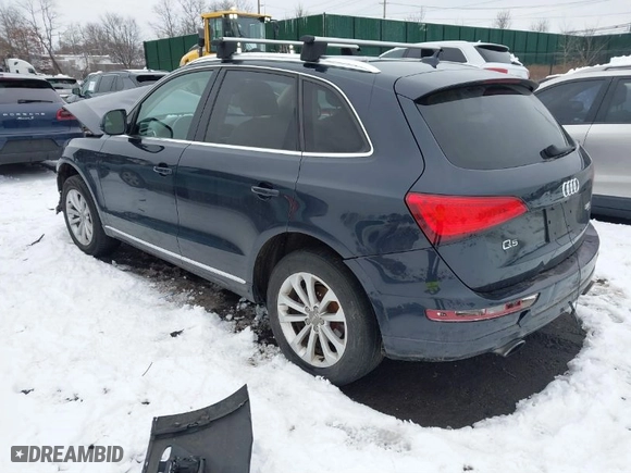 2013 Audi Q5 Premium Plus with VIN WA1LFAFP5DA089032, listed as a IAAI auction lot 41539275 with 165,736 mi miles. Bid and sale history available at carsss.com. Image 3.