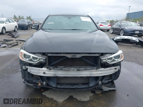 2014 BMW 3 Series 328i z VIN WBA3A5G58ENN66293, wystawiony jako IAAI lot #42106001 z przebiegiem 106 108 mil mil oraz . Historia ofert i sprzedaży dostępna na DreamBid. Obrazek 13.