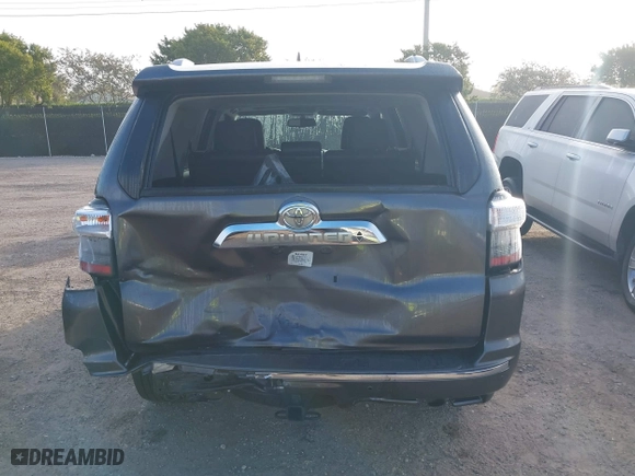 2017 Toyota 4Runner SR5 with VIN JTEBU5JR6H5441455, listed as a IAAI auction lot 41499002 with 73,797 mi miles. Bid and sale history available at carsss.com. Image 17.