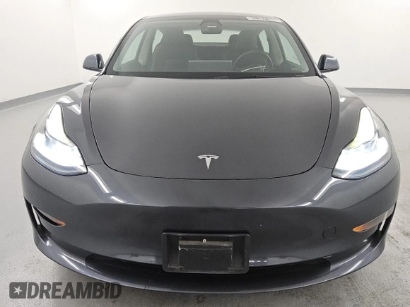 2023 Tesla Model 3 z VIN 5YJ3E1EA3PF459640, wystawiony jako Copart lot #61107195 z przebiegiem 141 027 mil mil oraz Czysty tytuł • Clean title. Historia ofert i sprzedaży dostępna na DreamBid. Obrazek 5.