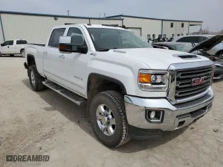 2018 GMC Sierra 3500HD SLT with VIN 1GT42XCY3JF154559, listed as a Copart auction lot 50743385 with 165,332 mi miles and Salvage Title. Bid and sale history available at carsss.com. Image 4.