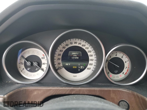 2014 Mercedes-Benz E 350 Sport with VIN WDDHF5KB9EA831131, listed as a Copart auction lot 55201435 with 121,696 mi miles and Clean Title. Bid and sale history available at DreamBid. Image 9.