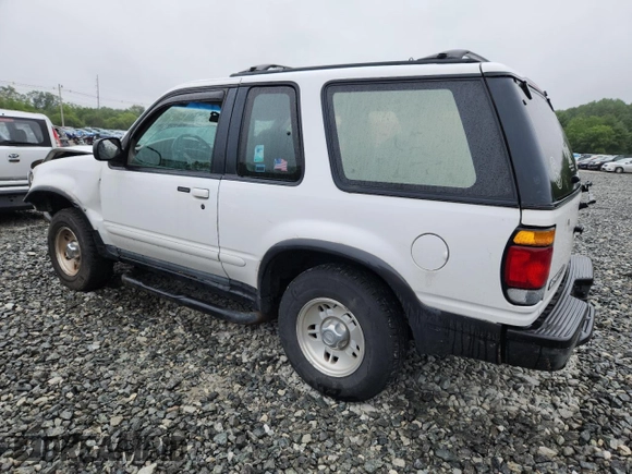 1997 Ford Explorer with VIN 1FMCU24E4VUA33730, listed as a Copart auction lot 62601625 with 100,600 mi miles and Clean title. Bid and sale history available at DreamBid. Image 2.