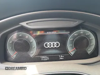 2022 Audi SQ7 Premium Plus z VIN WA1AWBF73ND010793, wystawiony jako Copart lot #53046083 z przebiegiem 12 925 mil mil oraz . Historia ofert i sprzedaży dostępna na DreamBid. Obrazek 9.