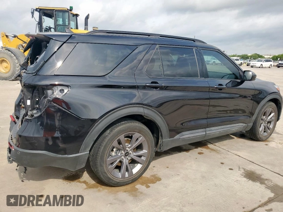 2022 Ford Explorer XLT z VIN 1FMSK7DH0NGC47671, wystawiony jako Copart lot #54669975 z przebiegiem 36 271 mil mil oraz Czysty tytuł • Clean title. Historia ofert i sprzedaży dostępna na DreamBid. Obrazek 3.