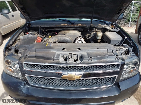 2007 Chevrolet Suburban LTZ with VIN 3GNFC160X7G112218, listed as a IAAI auction lot 42025105 with 316,645 mi miles. Bid and sale history available at carsss.com. Image 10.