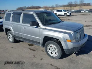 2017 Jeep Patriot Sport with VIN 1C4NJPBB7HD158656, listed as a IAAI auction lot 41437709 with 156,131 mi miles. Bid and sale history available at carsss.com. Image 1.