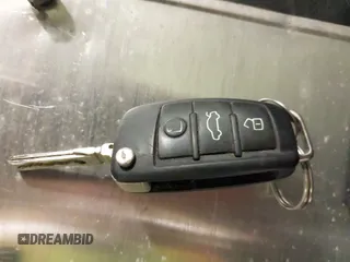2012 Audi Q7 Premium Plus с VIN WA1LMAFE1CD009775, выставлен на аукционе IAAI как лот 41304315 с пробегом 215 578 миль миль и . История ставок и продаж доступна на DreamBid. Изображение 11.