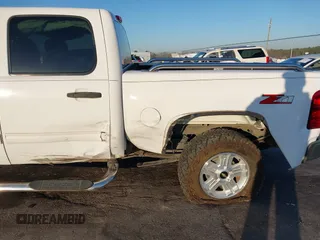 2011 Chevrolet Silverado 1500 LT with VIN 3GCPCSE0XBG179219, listed as a IAAI auction lot 41769270 with 115,226 mi miles and . Bid and sale history available at DreamBid. Image 6.