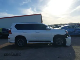 2019 Lexus GX 460 z VIN JTJBM7FX8K5216952, wystawiony jako IAAI lot #41820136 z przebiegiem 112 935 mil mil oraz . Historia ofert i sprzedaży dostępna na DreamBid. Obrazek 13.