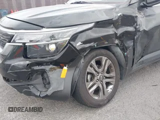 2021 Kia Seltos S with VIN KNDEU2AAXM7146982, listed as a IAAI auction lot 42047526 with 53,024 mi miles and . Bid and sale history available at DreamBid. Image 6.
