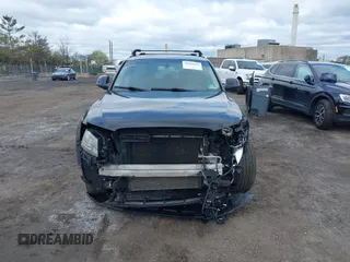 2011 Audi Q5 Premium Plus z VIN WA1LFAFPXBA018485, wystawiony jako IAAI lot #42050334 z przebiegiem 129 936 mil mil oraz . Historia ofert i sprzedaży dostępna na DreamBid. Obrazek 12.