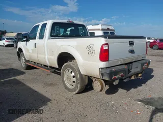 2015 Ford F-250 XLT with VIN 1FT7X2B64FEC84297, listed as a IAAI auction lot 42530389 with 343,430 mi miles and . Bid and sale history available at DreamBid. Image 3.
