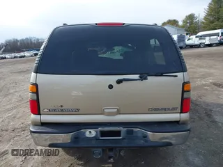2005 Chevrolet Suburban LT with VIN 3GNFK16Z95G159688, listed as a IAAI auction lot 41492030 with 233,009 mi miles and . Bid and sale history available at DreamBid. Image 14.