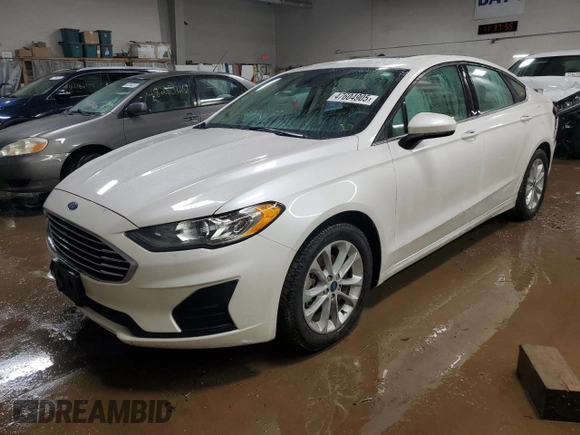 2019 Ford Fusion SE with VIN 3FA6P0HD3KR163893, listed as a Copart auction lot 47604905 with 67,994 mi miles and Salvage Title. Bid and sale history available at DreamBid. Image 1.