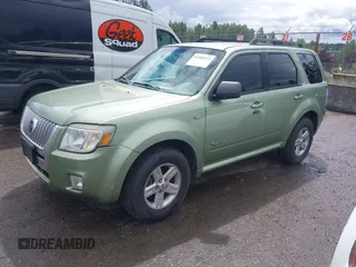 2008 Mercury Mariner z VIN 4M2CU39H88KJ54428, wystawiony jako IAAI lot #42305573 z przebiegiem 137 946 mil mil oraz . Historia ofert i sprzedaży dostępna na DreamBid. Obrazek 2.