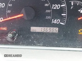2006 Toyota Camry STD z VIN 4T1BE32K36U165094, wystawiony jako IAAI lot #41920150 z przebiegiem 136 986 mil mil oraz . Historia ofert i sprzedaży dostępna na DreamBid. Obrazek 16.