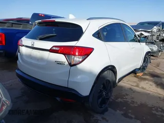 2022 Honda HR-V Sport with VIN 3CZRU6H16NM758337, listed as a IAAI auction lot 41398005 with 91,772 mi miles. Bid and sale history available at carsss.com. Image 4.
