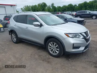 2019 Nissan Rogue SV with VIN KNMAT2MT8KP517732, listed as a IAAI auction lot 42517820 with 117,634 mi miles and . Bid and sale history available at DreamBid. Image 1.