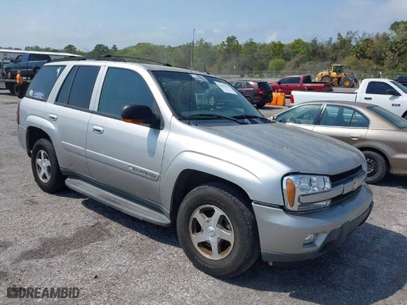2004 Chevrolet TrailBlazer LT with VIN 1GNDS13SX42239605, listed as a IAAI auction lot 41862159 with 235,797 mi miles. Bid and sale history available at carsss.com. Image 1.