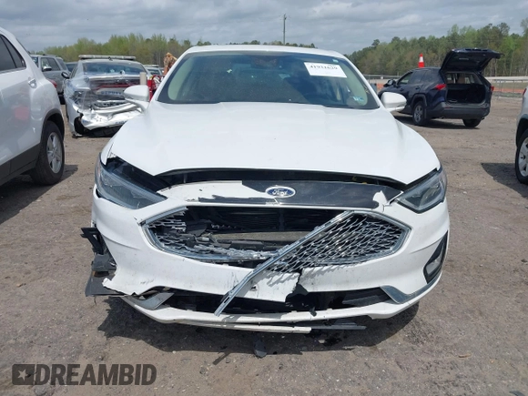 2019 Ford Fusion Titanium with VIN 3FA6P0D91KR140260, listed as a IAAI auction lot 41931629 with 95,207 mi miles. Bid and sale history available at carsss.com. Image 12.