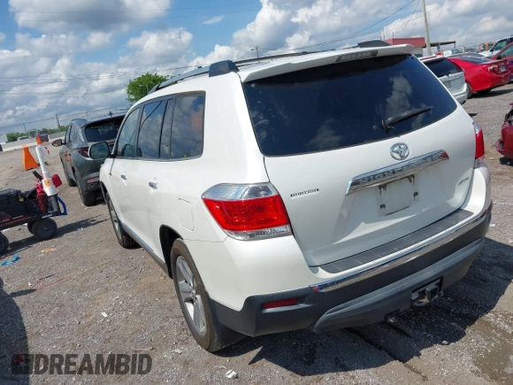 2013 Toyota Highlander Limited z VIN 5TDDK3EH8DS250360, wystawiony jako IAAI lot #42379928 z przebiegiem 112 355 mil mil oraz . Historia ofert i sprzedaży dostępna na DreamBid. Obrazek 3.