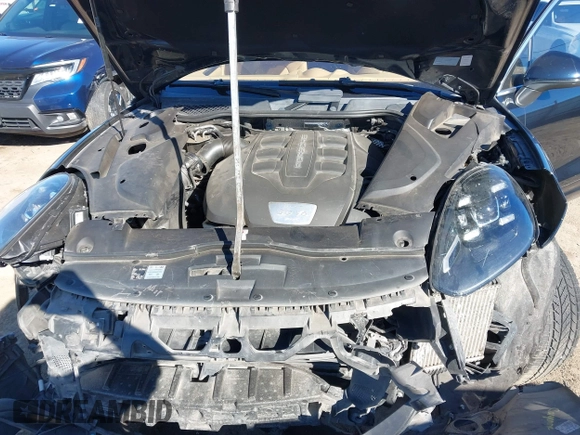 2015 Porsche Cayenne Diesel with VIN WP1AF2A25FLA39655, listed as a IAAI auction lot 41700654 with 127,713 mi miles and . Bid and sale history available at DreamBid. Image 10.