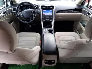 2019 Ford Fusion Hybrid SE with VIN 3FA6P0LU8KR257632, listed as a Copart auction lot 87262564 with 92,765 mi miles and Salvage Title. Bid and sale history available at carsss.com. Image 8.