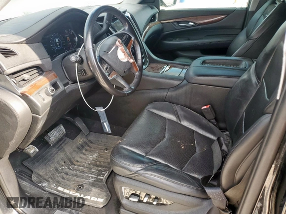 2018 Cadillac Escalade z VIN 1GYS3AKJ6JR256100, wystawiony jako Copart lot #57900755 z przebiegiem 129 775 mil mil oraz Szkoda całkowita • Salvage title. Historia ofert i sprzedaży dostępna na DreamBid. Obrazek 7.