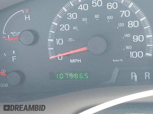 2000 Ford F-150 XL with VIN 1FTRX17L0YNA81220, listed as a IAAI auction lot 41912237 with 107,586 mi miles. Bid and sale history available at carsss.com. Image 7.
