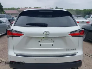 2017 Lexus NX 200t с VIN JTJBARBZXH2106281, выставлен на аукционе IAAI как лот 42457875 с пробегом 90 878 миль миль и . История ставок и продаж доступна на DreamBid. Изображение 16.