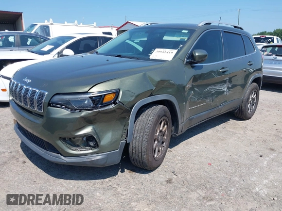2019 Jeep Cherokee Latitude with VIN 1C4PJLCB9KD109451, listed as a IAAI auction lot 39941419 with 131,236 mi miles. Bid and sale history available at carsss.com. Image 2.
