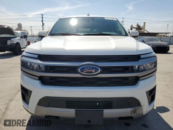2022 Ford Expedition XLT with VIN 1FMJU1JT5NEA51183, listed as a Copart auction lot 54157545 with 32,969 mi miles and Salvage Title. Bid and sale history available at carsss.com. Image 5.