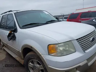 2005 Ford Expedition Eddie Bauer with VIN 1FMFU17585LA25879, listed as a IAAI auction lot 41694118 with 196,715 mi miles. Bid and sale history available at carsss.com. Image 6.