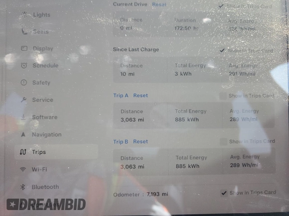 2024 Tesla Model Y with VIN 7SAYGDED7RF163537, listed as a Copart auction lot 48639255 with 7,193 mi miles and Salvage Title. Bid and sale history available at DreamBid. Image 9.